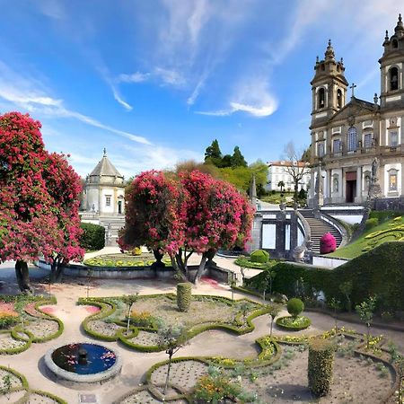 Lado esquerdo Braga Exterior foto