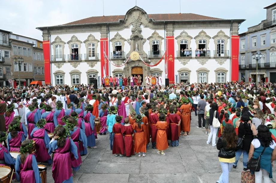 Lado esquerdo Braga Exterior foto